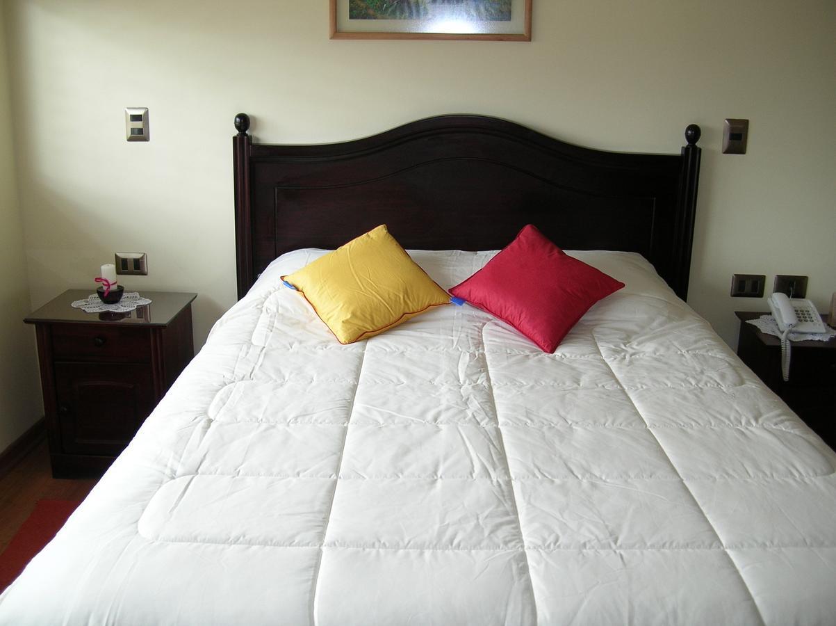 Millaray Inn Express Angol 外观 照片