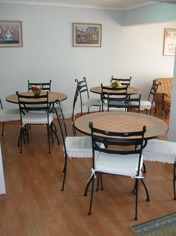 Millaray Inn Express Angol 外观 照片